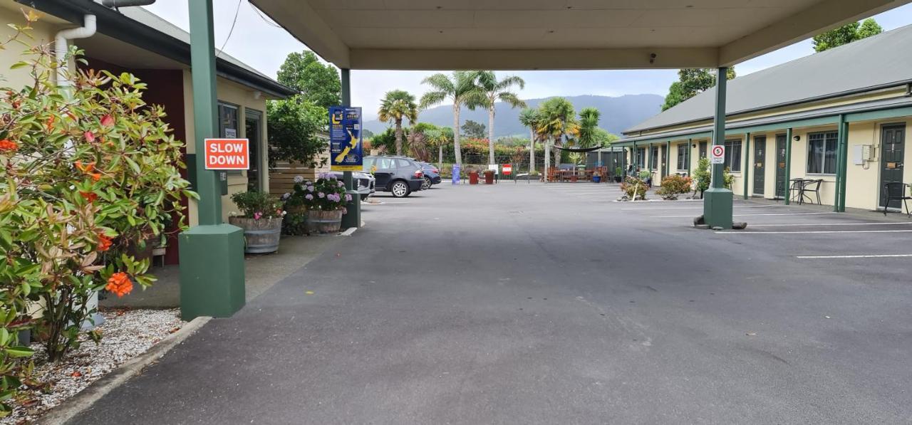Asure Kaimai View Motel Katikati Exterior photo
