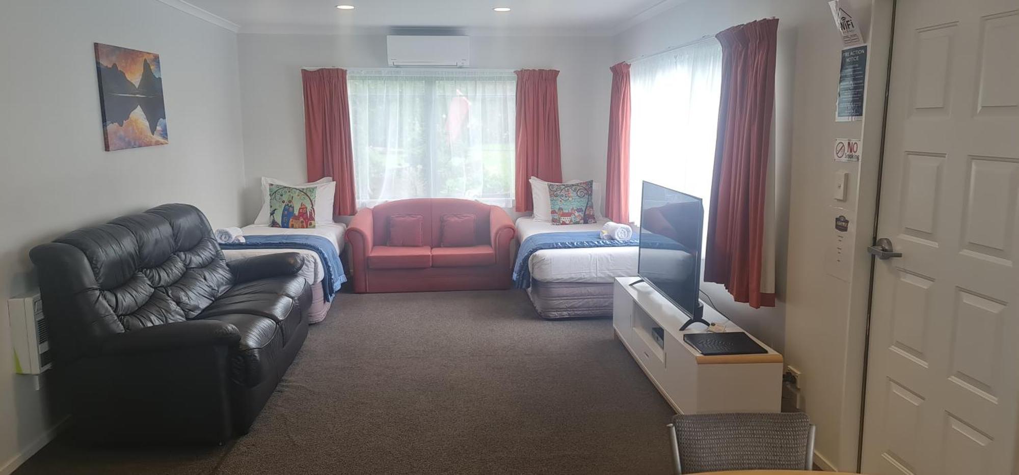 Asure Kaimai View Motel Katikati Exterior photo